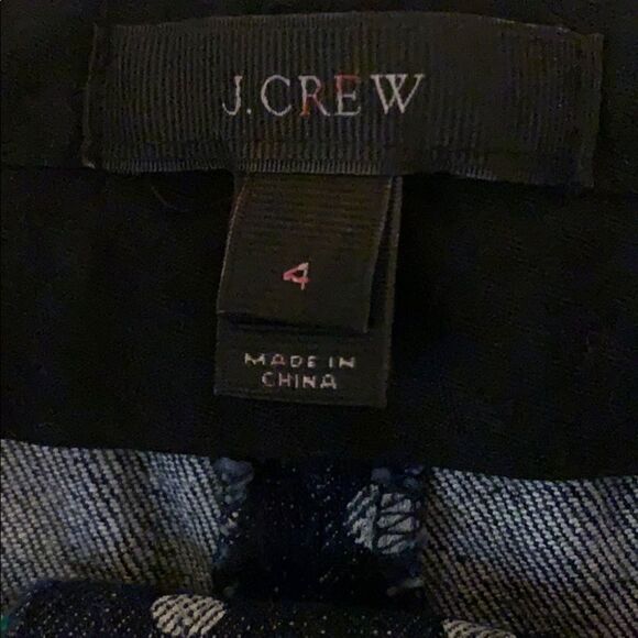 ✨J Crew Postcard Mini Skirt in Indigo Dot Denim - Picture 3 of 6
